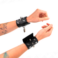 KINK - PULSEIRAS PUNK COM ESPIGÕES 25 X 6 CM