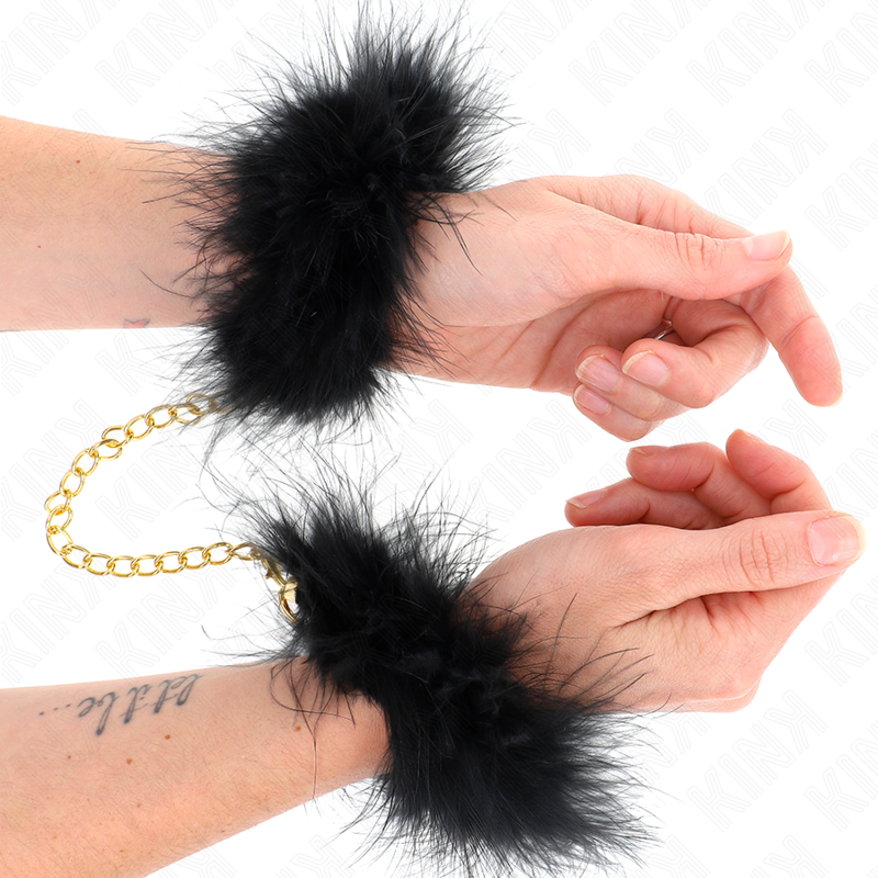KINK - ALGEMAS DE PLUMAS COM CORRENTE DOURADA MODELO 0